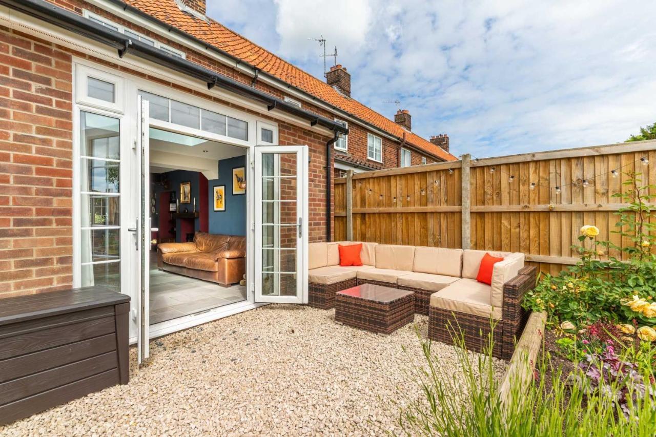 Host & Stay - Church Lane Cottage Filby Екстер'єр фото
