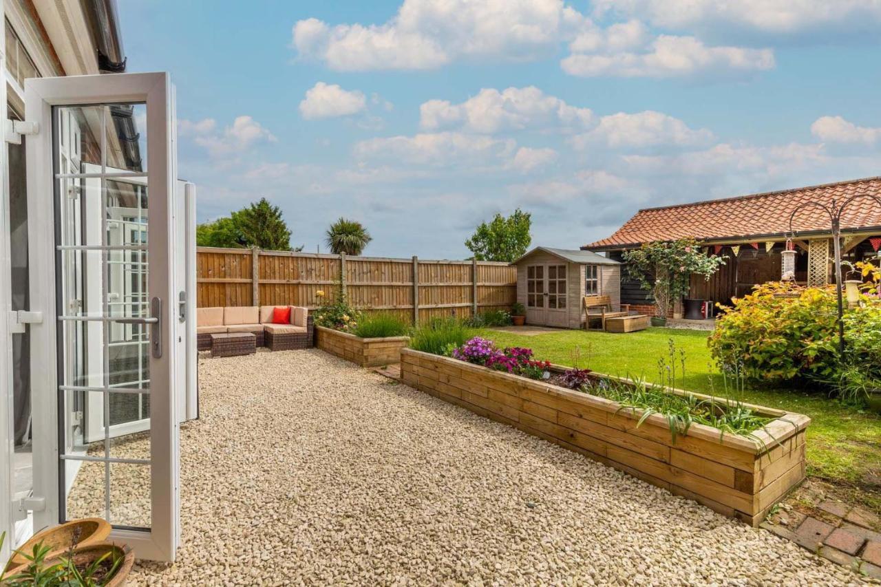 Host & Stay - Church Lane Cottage Filby Екстер'єр фото