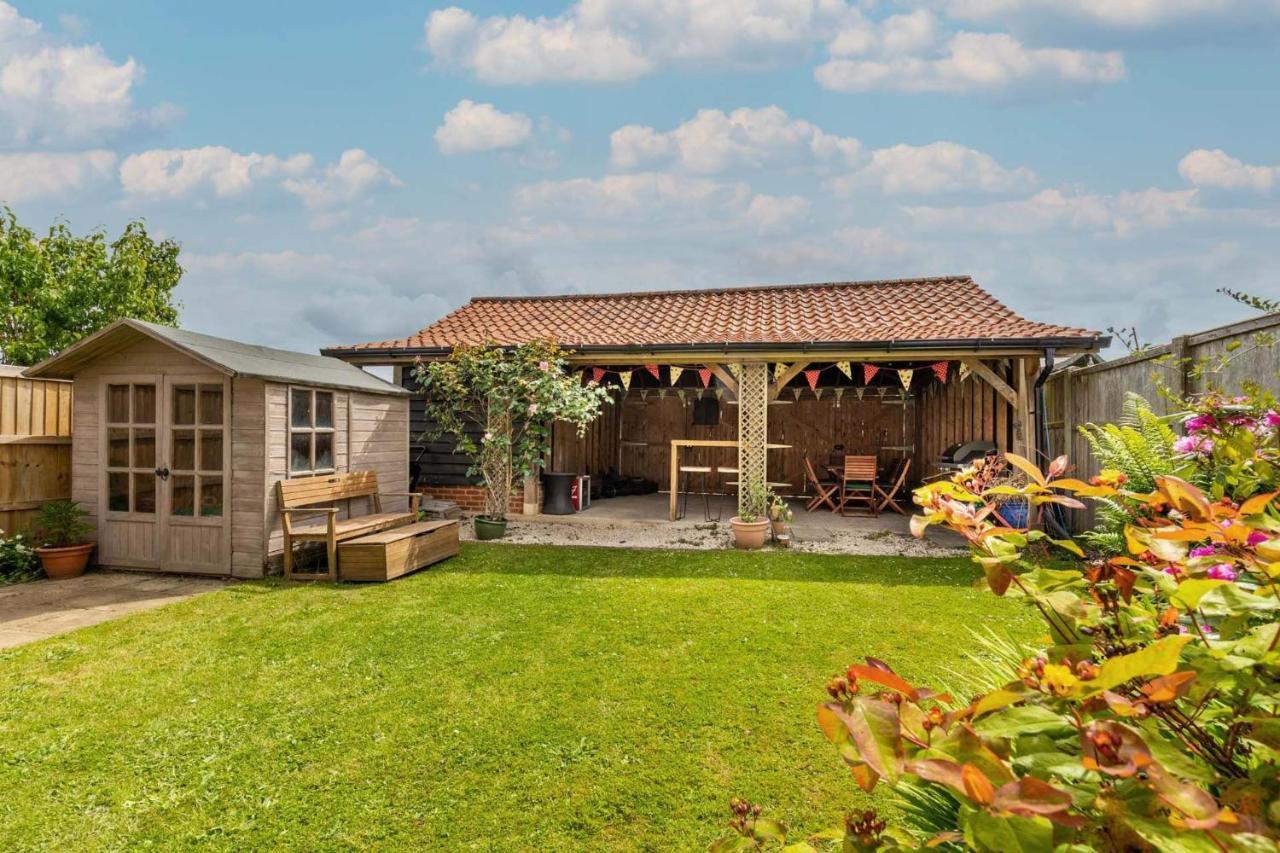 Host & Stay - Church Lane Cottage Filby Екстер'єр фото